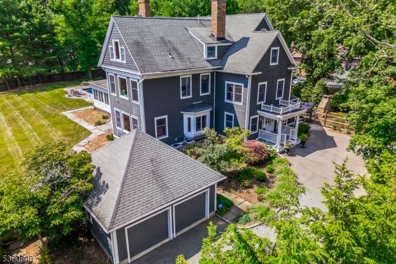Photo of Listing #3951816