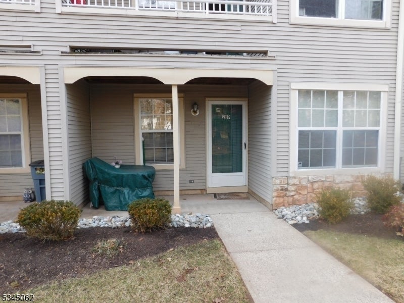 Photo of Listing #3951817