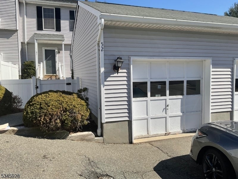 Photo of Listing #3952600
