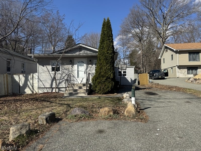 Photo of Listing #3953242