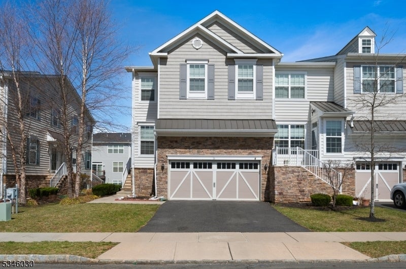 Photo of Listing #3953301