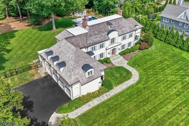 Photo of Listing #3953371