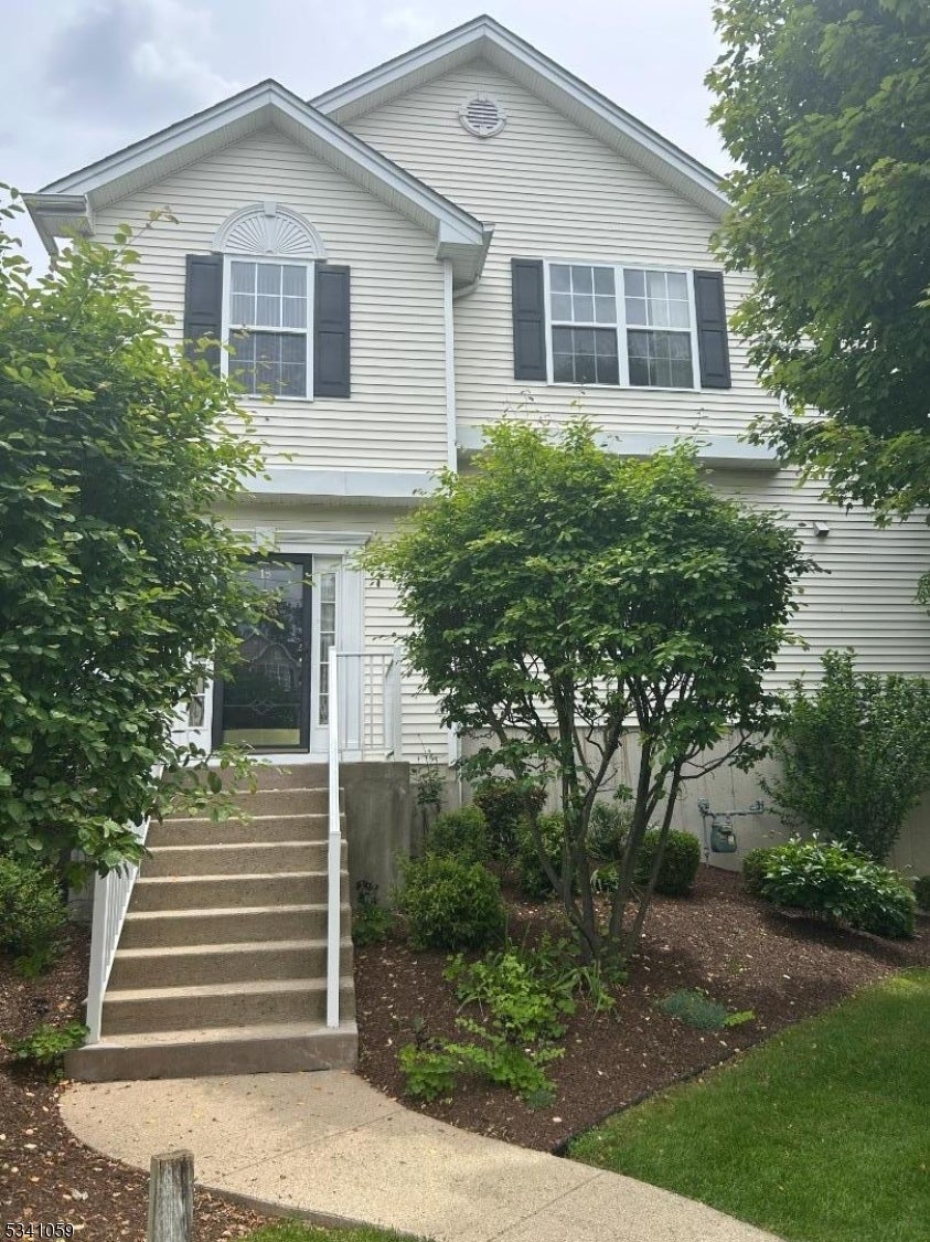 Photo of Listing #3953477