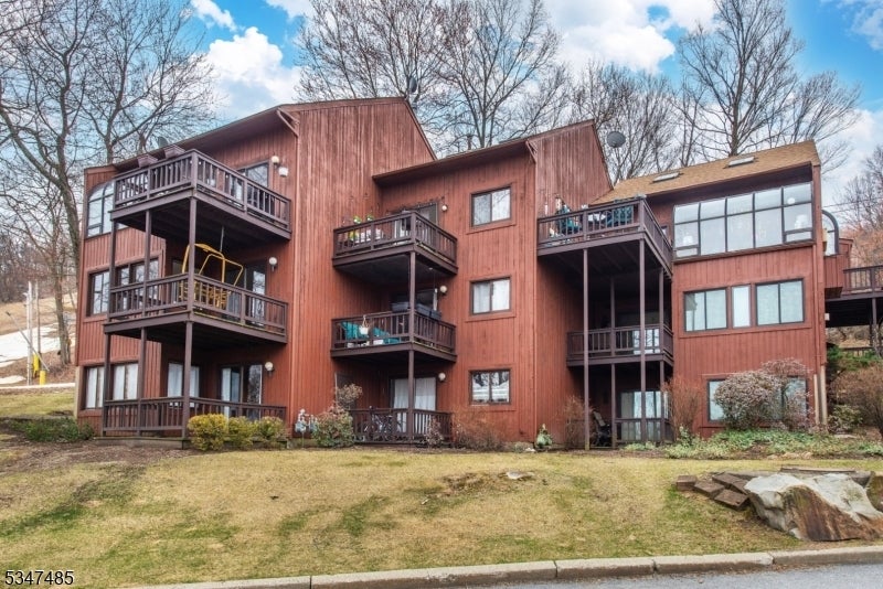 Photo of Listing #3954053
