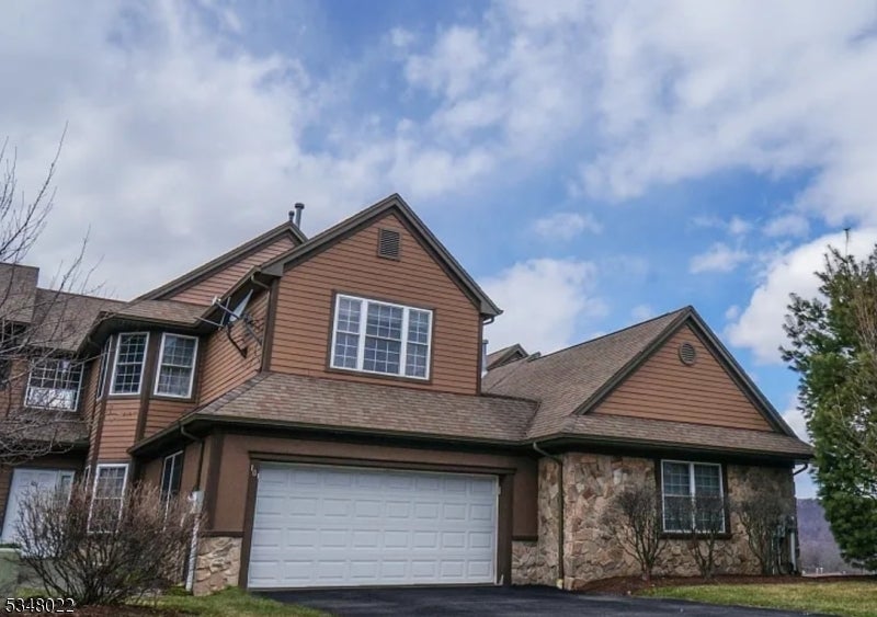 Photo of Listing #3954242