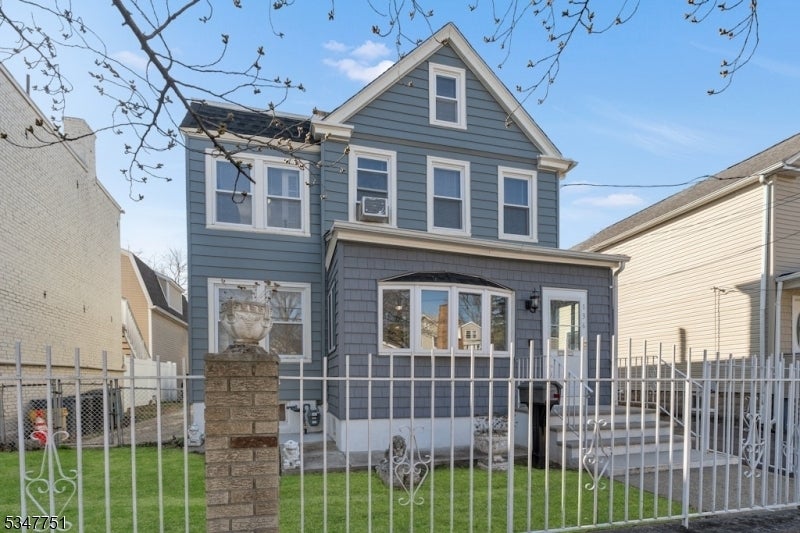 Photo of Listing #3954251