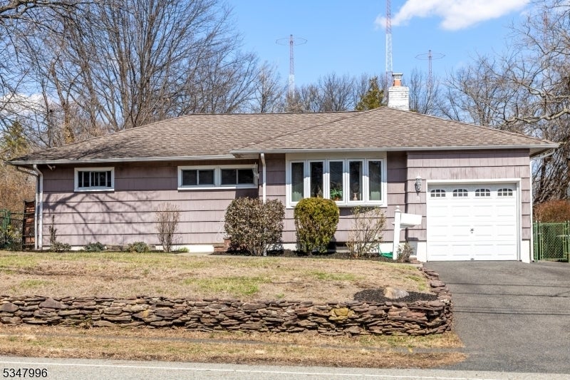 Photo of Listing #3954375