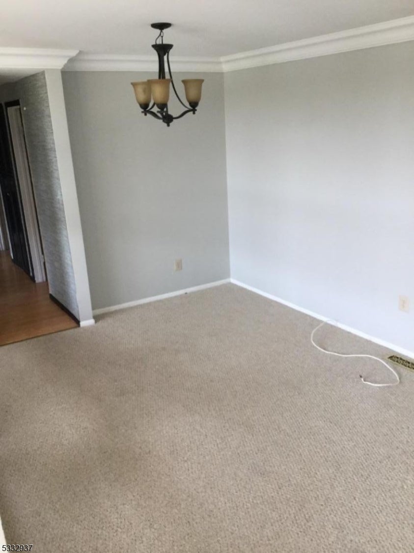 Photo of Listing #3954606