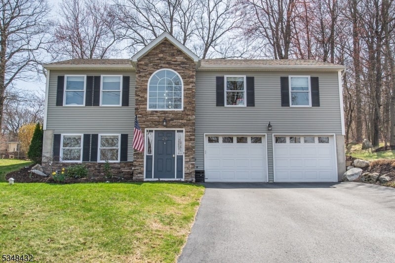 Photo of Listing #3954612