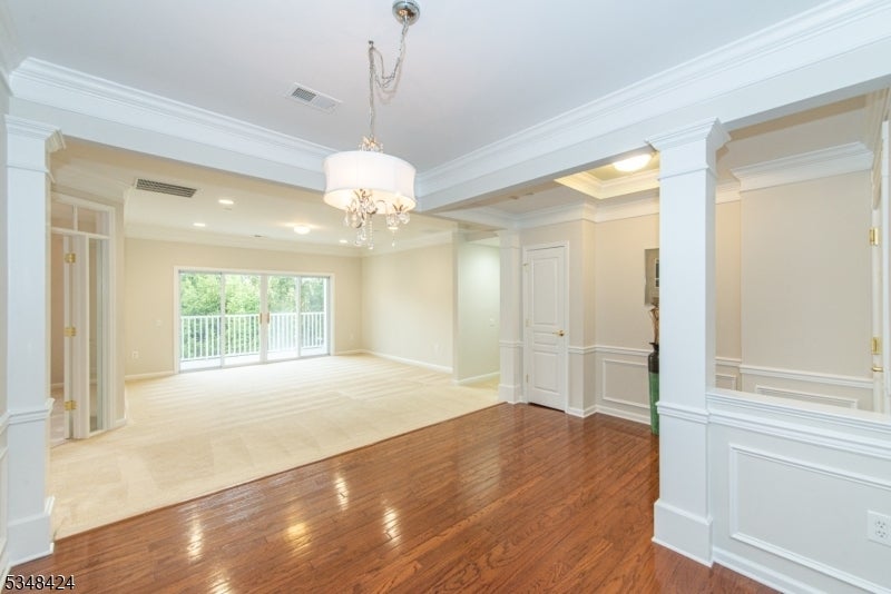 Photo of Listing #3954623