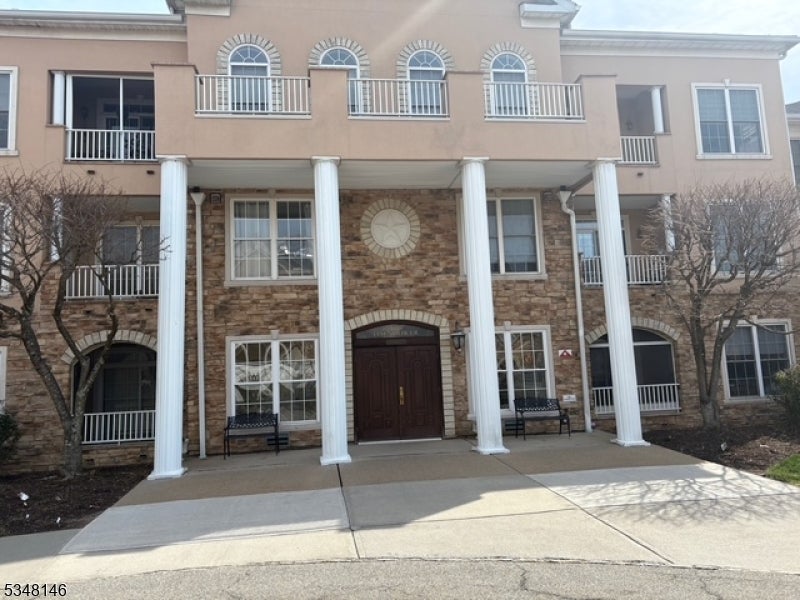Photo of Listing #3954804
