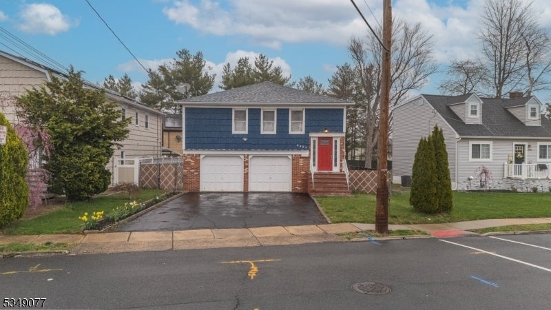 Photo of Listing #3955256