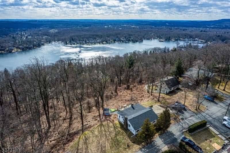 Photo of Listing #3955311
