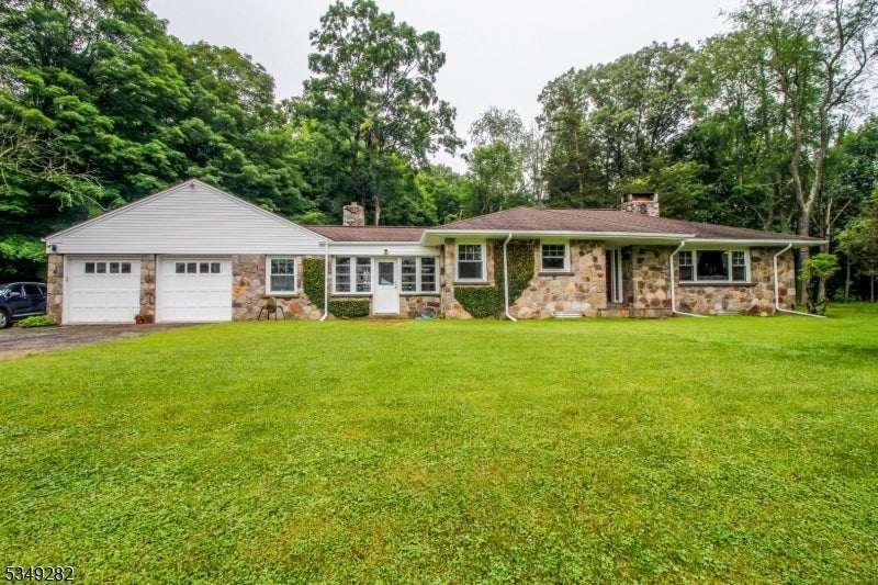 Photo of Listing #3955386