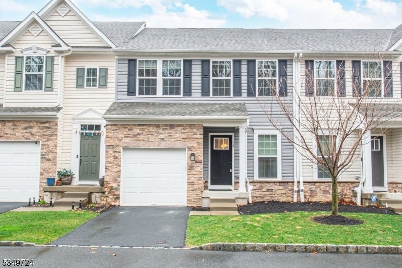 Photo of Listing #3955783