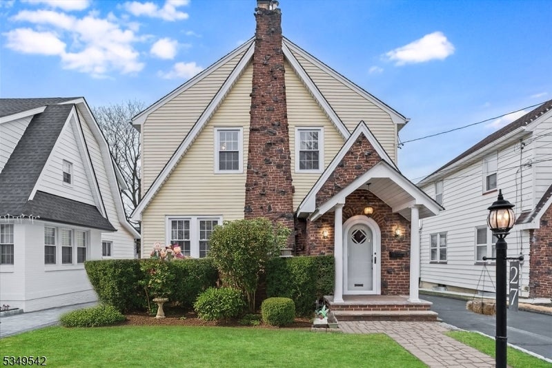 Photo of Listing #3955828