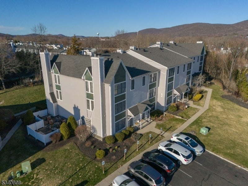 Photo of Listing #3955951