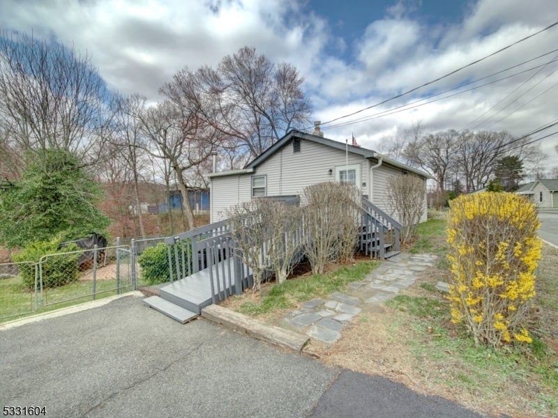 Photo of Listing #3956014