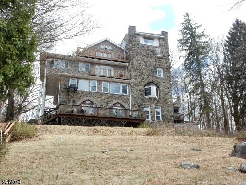 Photo of Listing #3956066