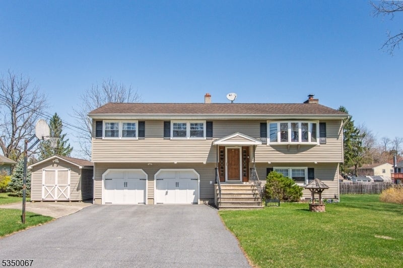Photo of Listing #3956101