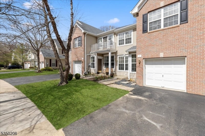 Photo of Listing #3956151