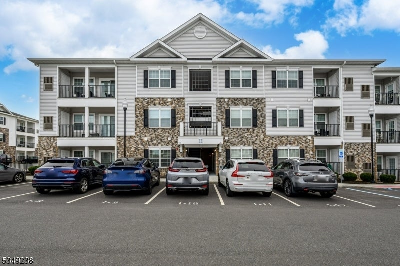 Photo of Listing #3956187