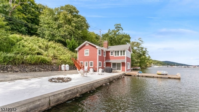 Photo of Listing #3956334