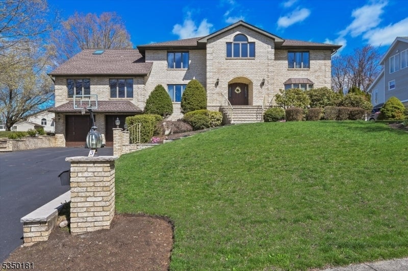 Photo of Listing #3956350