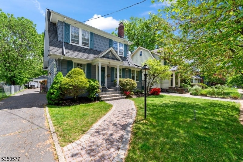 Photo of Listing #3956518