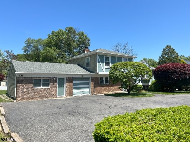 Photo of Listing #3956654