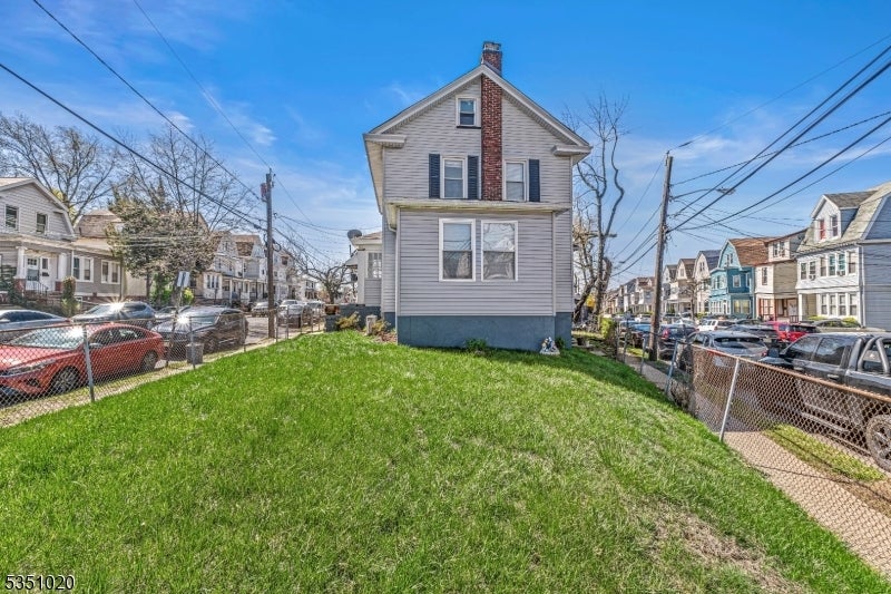 Photo of Listing #3956785