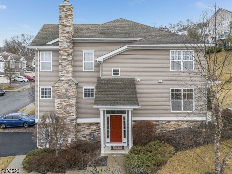 Photo of Listing #3957059