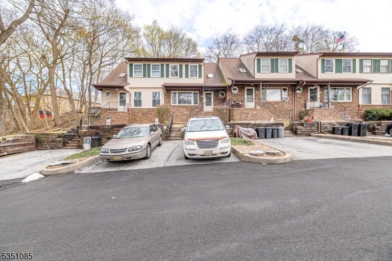Photo of Listing #3957087