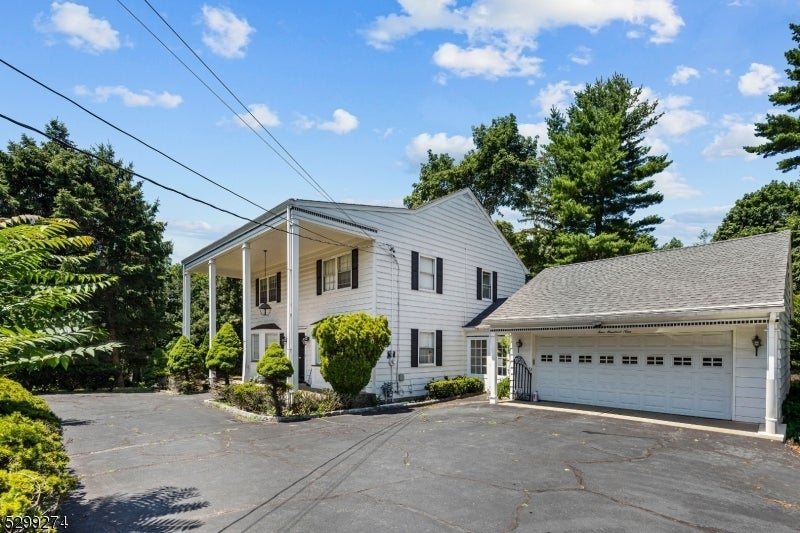 Photo of Listing #3957123