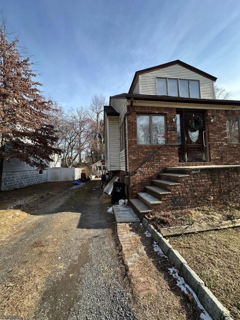 Photo of Listing #3957210