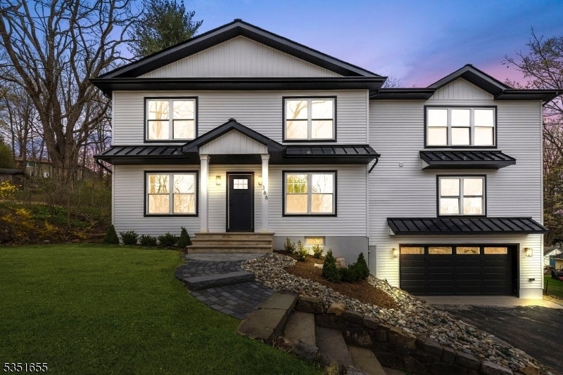 Photo of Listing #3957314