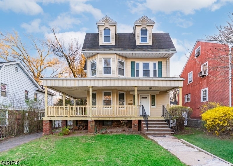 Photo of Listing #3957385