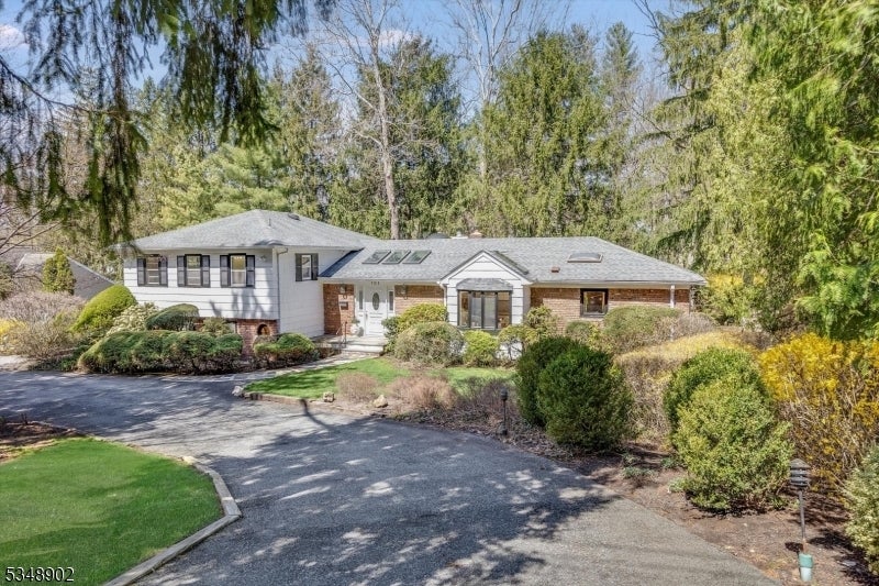 Photo of Listing #3957729