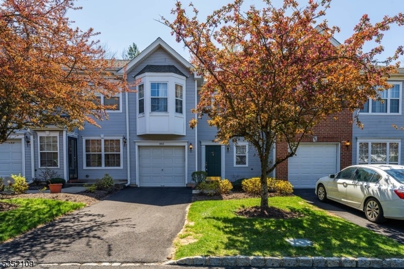 Photo of Listing #3957781