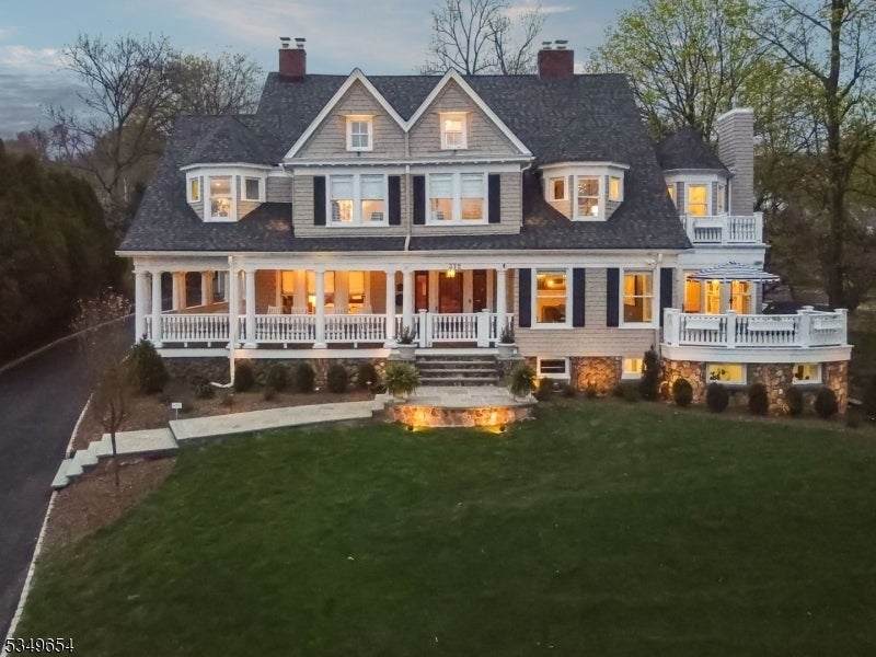 Photo of Listing #3957818