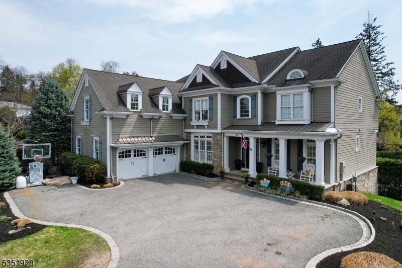 Photo of Listing #3957837