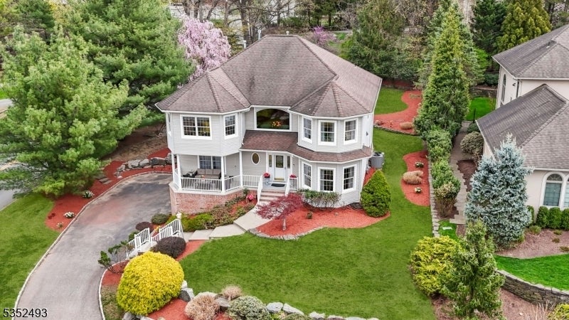Photo of Listing #3958219