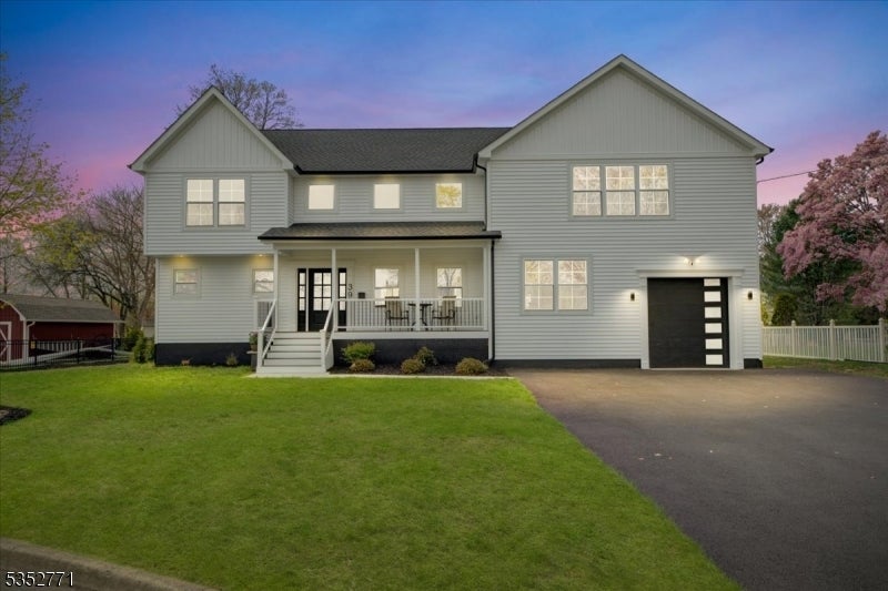 Photo of Listing #3958247