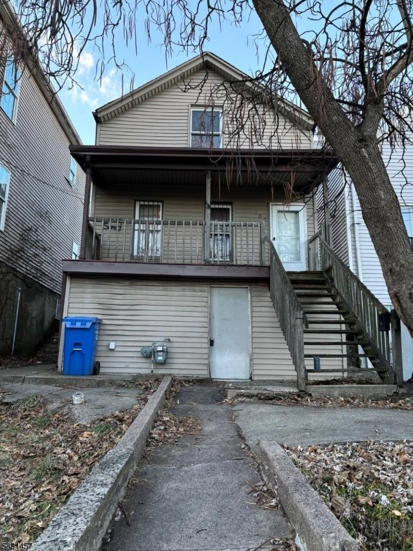 Photo of Listing #3958329