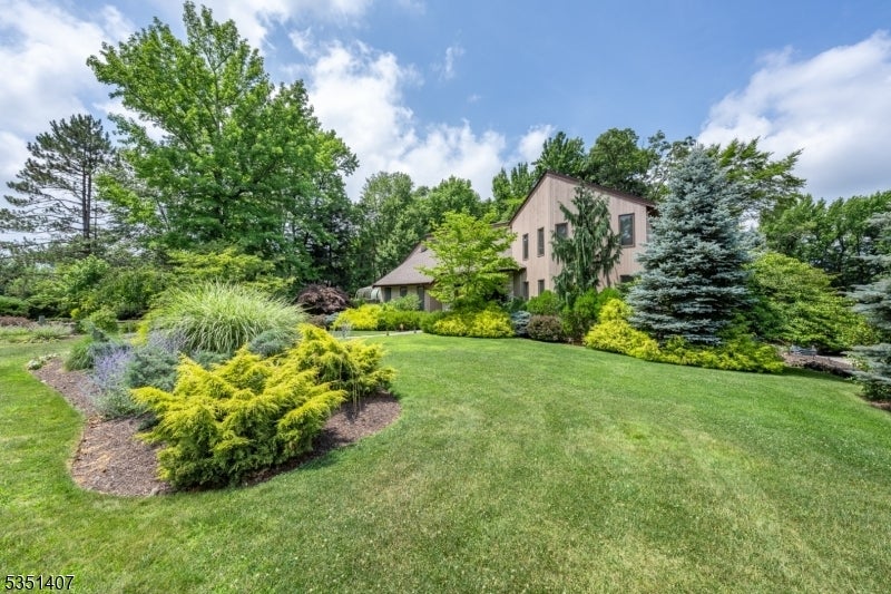 Photo of Listing #3958352