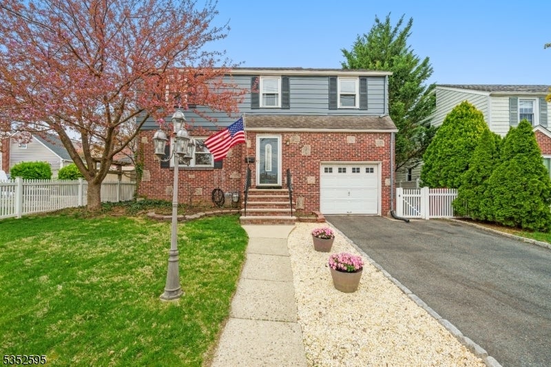 Photo of Listing #3958371