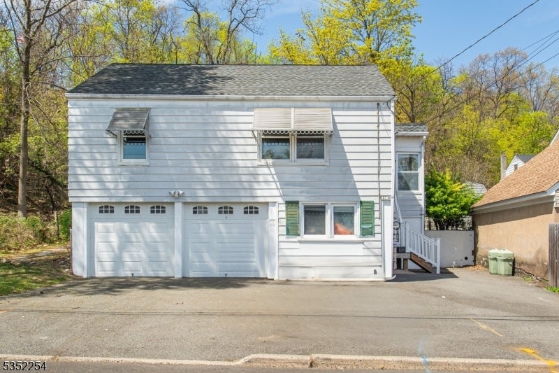 Photo of Listing #3958397