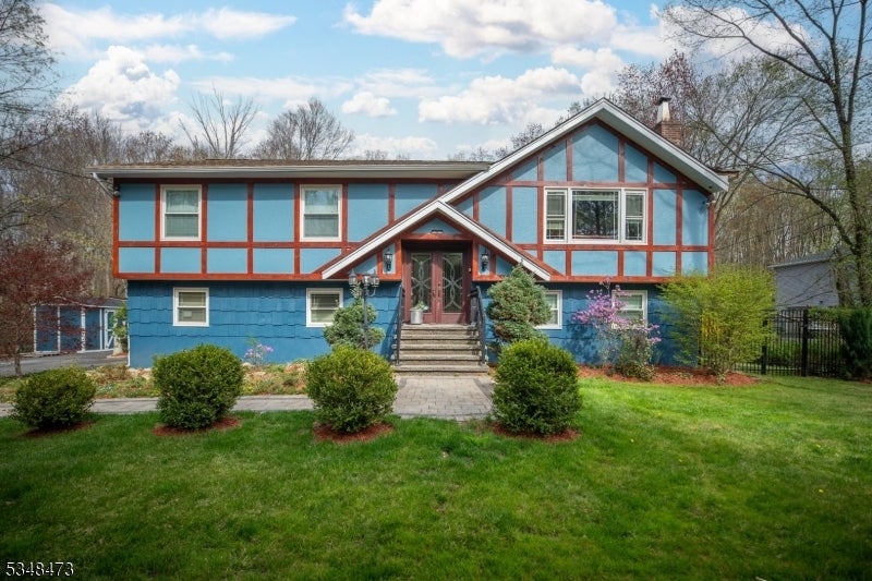 Photo of Listing #3958429