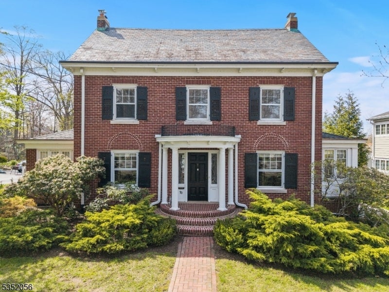 Photo of Listing #3958492