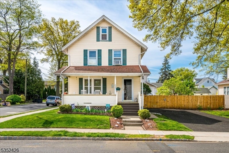 Photo of Listing #3958517